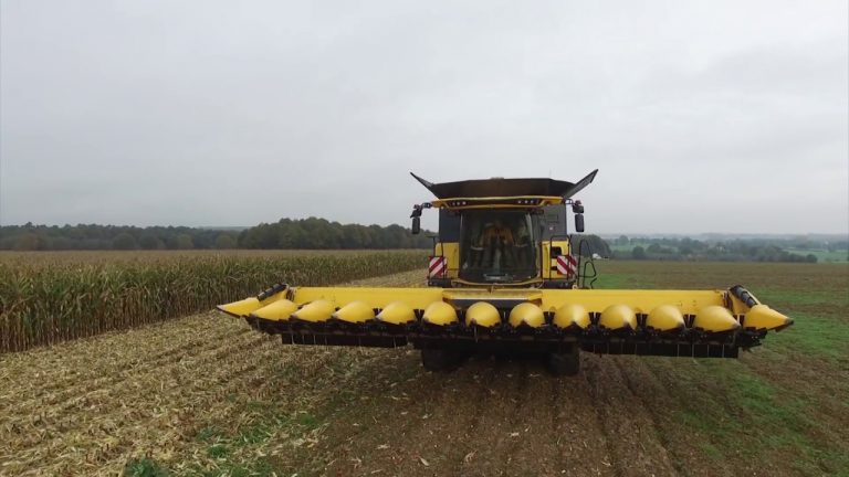 2X BIG NEW HOLLAND CR 10.90 mais dorsen.