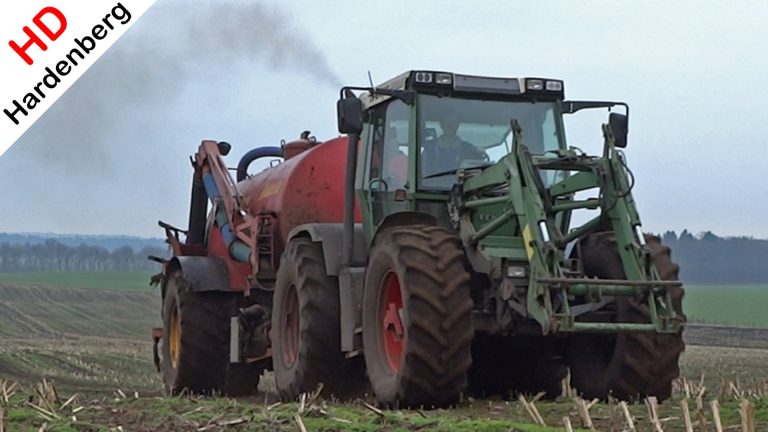 Bouwland bemesten met een Fendt Xylon 524 met een Schuitemaker Robusta van Kroes uit Uddel