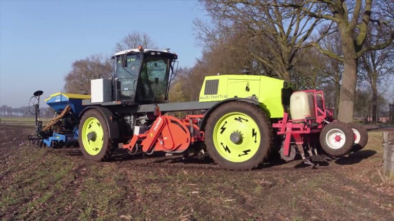 De Multi Tool Trac: tegen een New Holland We zullen zien