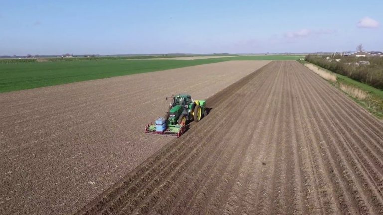 Maarten Janse uit Zeeland: bodemverzilting is uitdaging  Landbouwfilmpjes