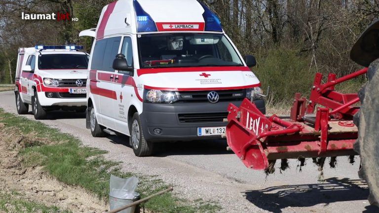 Twee jonge mensen ernstig gewond bij een ongeval tussen motor en tractor