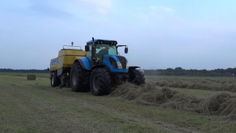LANDINI 7.165 NEW HOLLAND BB 940 A CLAAS ARES 816 RZ NEW HOLLAND BB 9060 GRAS PERSEN