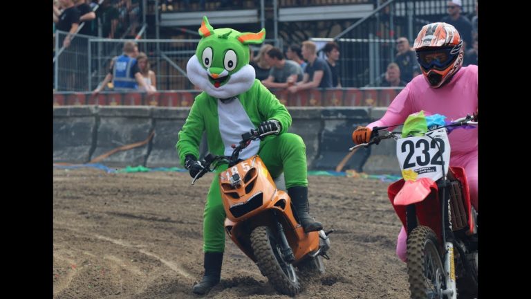Maffe brommers trotseren als eerste de Zwarte Cross 2017