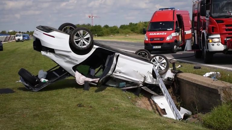 Ongeluk met tractor op het vliegveld van Tsjechië