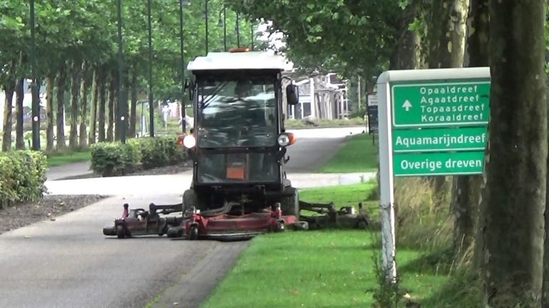TORO 4010 D GROUDMASTER GRASMAAIER GEMEENTE EMMEN