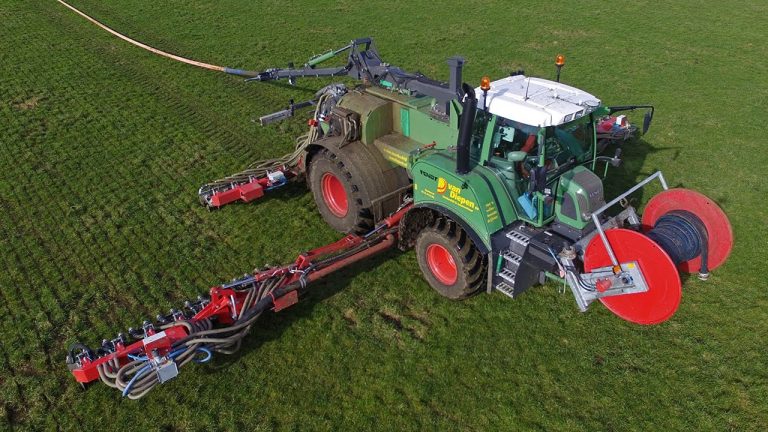 Fendt Self Propelled slurry injector | From field to field | Van Diepen – Spanbroek