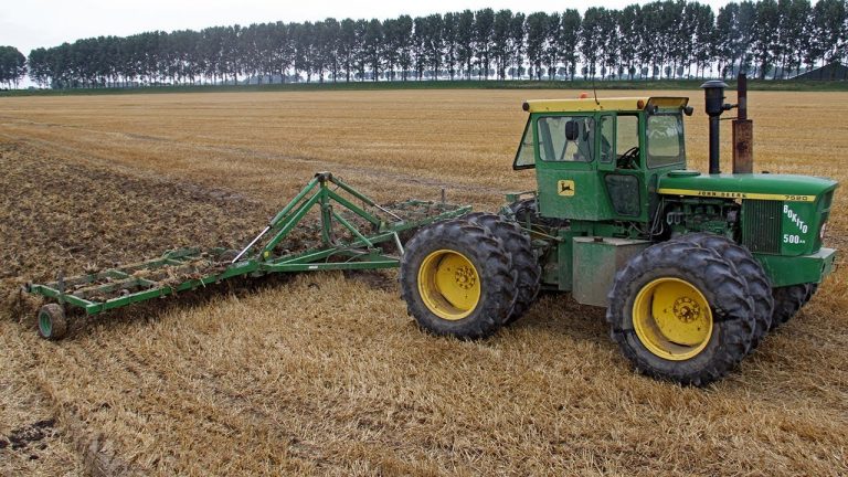 John Deere 7520 | Real American Muscle | Pure sound
