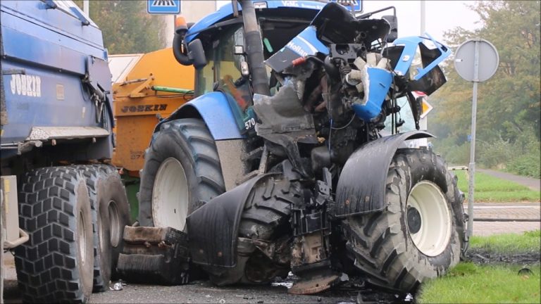 Ernstig ongeluk met tractor l total loss l beknelling