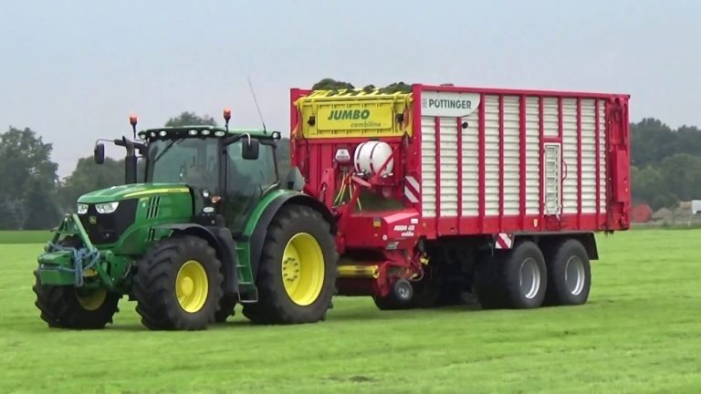 JOHN DEERE 6 R  MET EEN POTTINGER JUMBO 6010