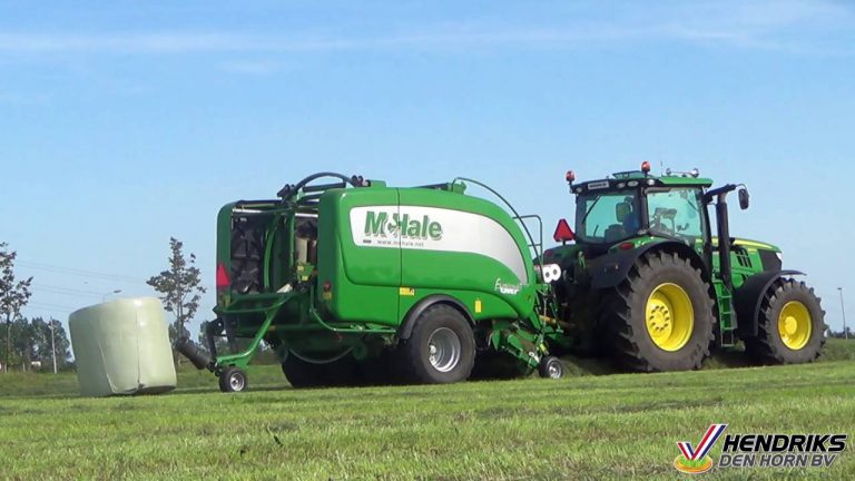 Loonbedrijf Hendriks ronde balen persen  AgroProductions
