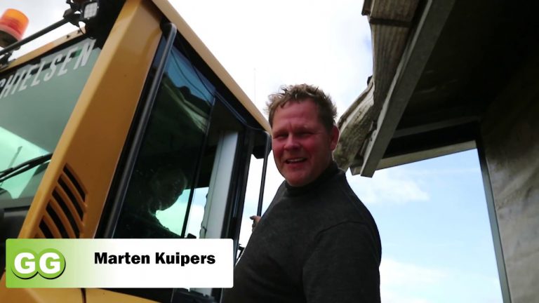 Grandioos Groningen  Maisoogst in Groningen.., Maïs die gebruikt wordt als voer voor de koeien in onze provincie. We maakten een rondje bij boeren en loonwerkers.