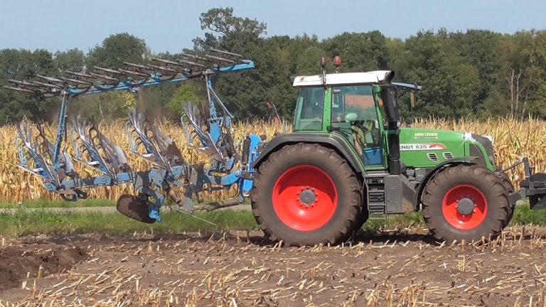 VolmerFilm  Ploegen met de Fendt Vario 820 trekker en Lemken Juwel 4-schaar wentelploeg door loonbedrijf Oude Lashof uit Rossum.