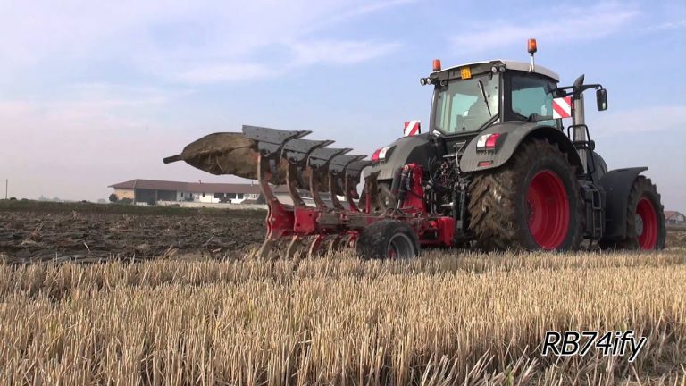 FENDT 936 Black Beauty & Pottinger Servo 45S Plus  Ploegen 2015