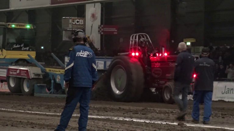 TRACTORPULLING INDOR ASSEN 2019 4.5 TON SPORT