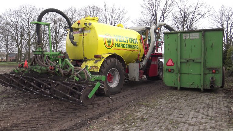 BOUWLAND BEMESTEN MET EEN VERVAET HYDRO TRIKE