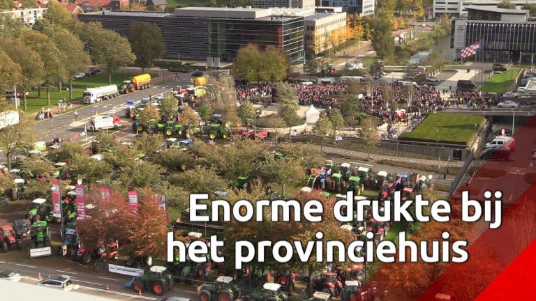 Het boerenprotest in Den Bosch van bovenaf