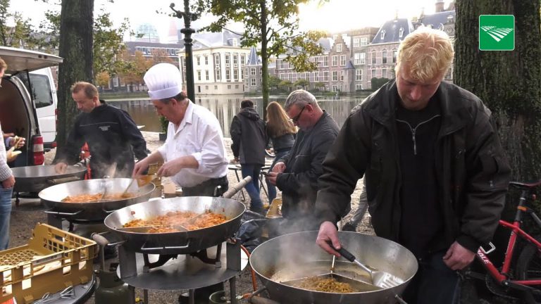 Boeren maken ontbijt in Den Haag