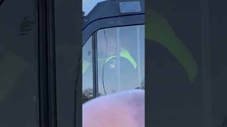 ME grijpt in bij protestactie grond in verzet