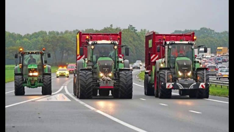 Nagenieten! Alle mooie filmpjes van het boerenprotest op een RIJ!