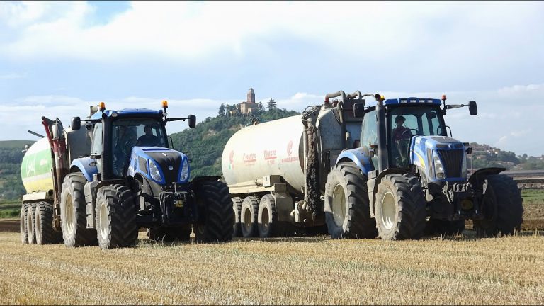 Hoe het ook kan…….. Mest uitrijden in Italië met New Holland T8040 – T8.390