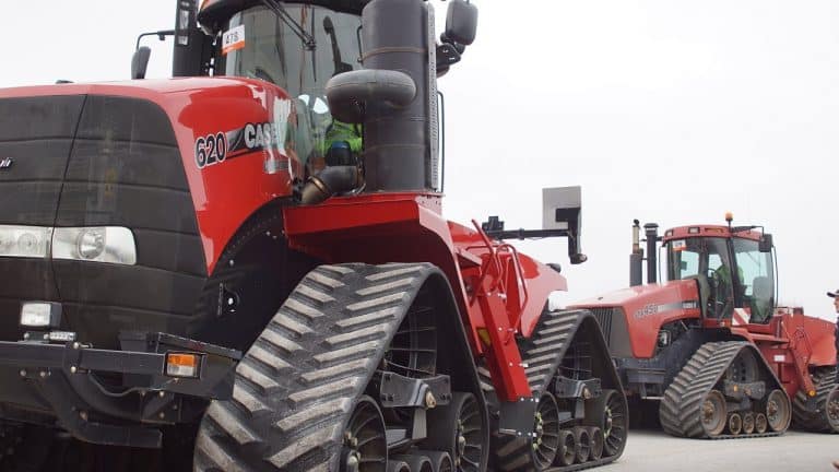 Van alles te koop in Meppen……Big tractor sale Ritchie Bros auction in Meppen. Trekkerweb