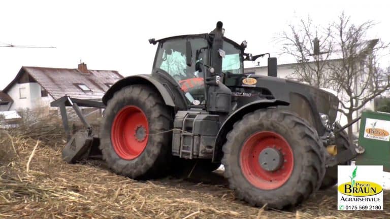Fendt 930 Vario Black Beauty hout opslag frezen……..