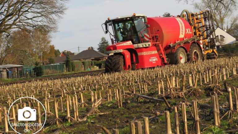 Loonbedrijf Kemps vastgereden met een Vervaet XL België 2021 — Tractorspotter be