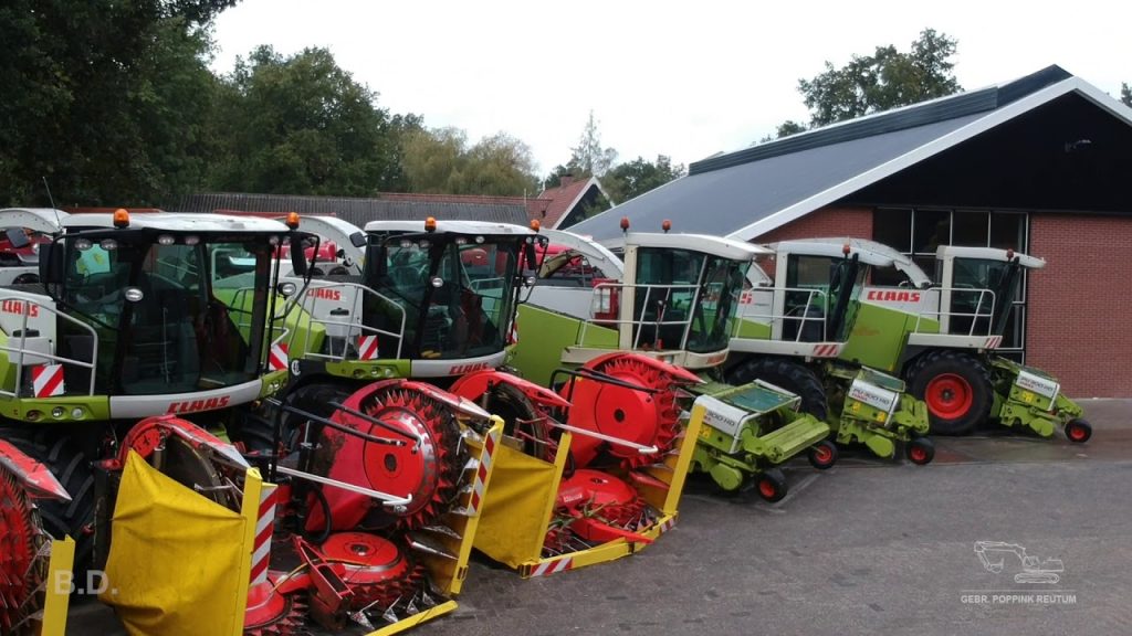 Maisoogst 2021 | De complete ploeg van hakselaars van het Twentse loonbedrijf Poppink uit Reutum