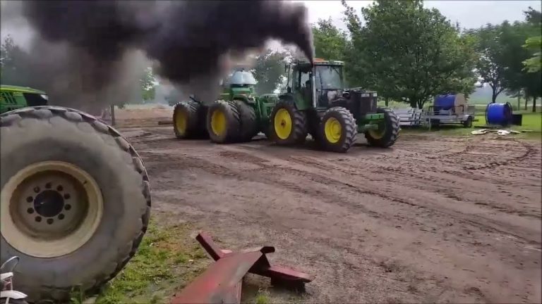 Kan jouw John Deere dit? Tractorpulling met flinke rookpluimen!