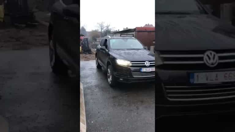 Vragen om problemen! Heftruck eruit trekken met een Volkswagen!