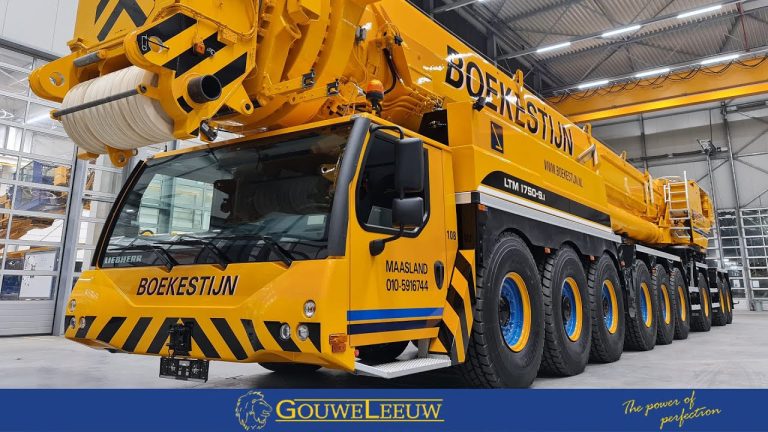 Even de Liebherr LTM 1750-9 in de kleuren van Boekestijn spuiten!