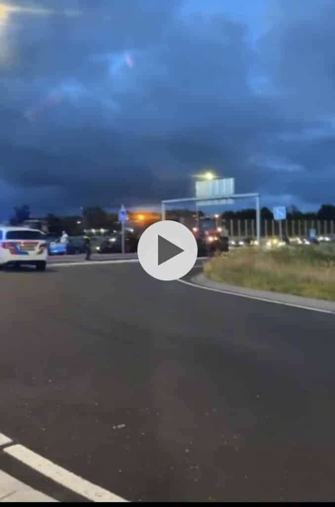 Politie lost schoten op trekker in Heerenveen