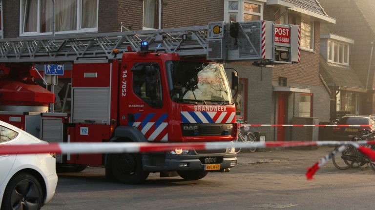 Dierenactivisten steken 9 vrachtwagens in brand bij Plukon